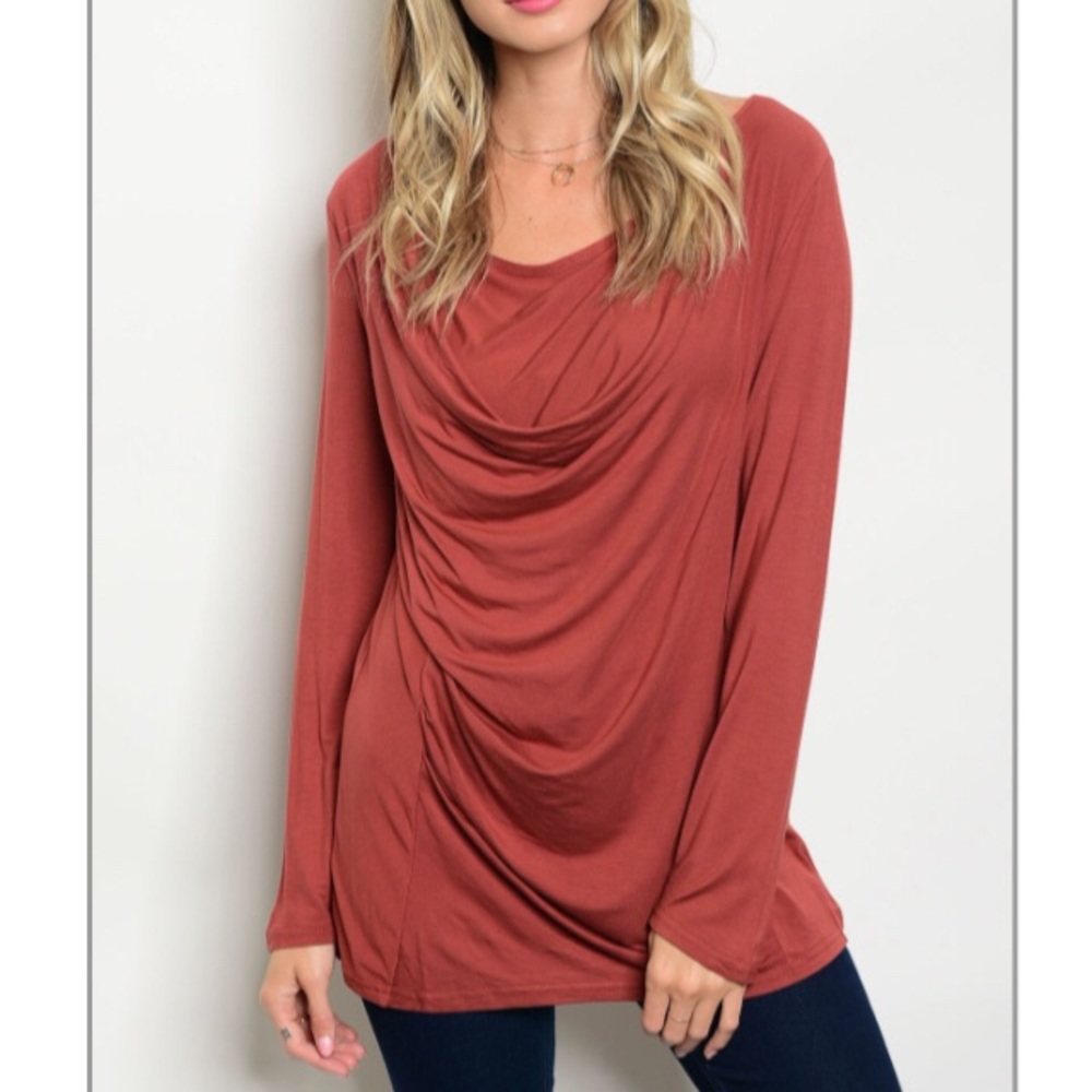 SALE🤗🤗🤗Flattering Brick Top NWT